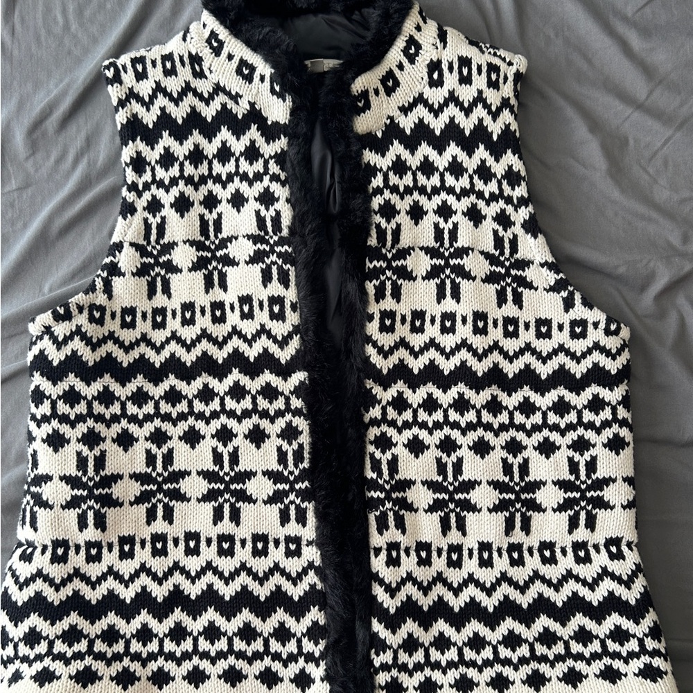 Talbots Black and White Patterned Puffer Vest